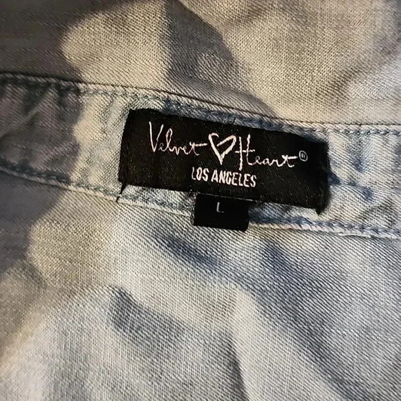 Velvet Heart Tshirt Button Down Tie Front NWOT - Picture 2 of 4